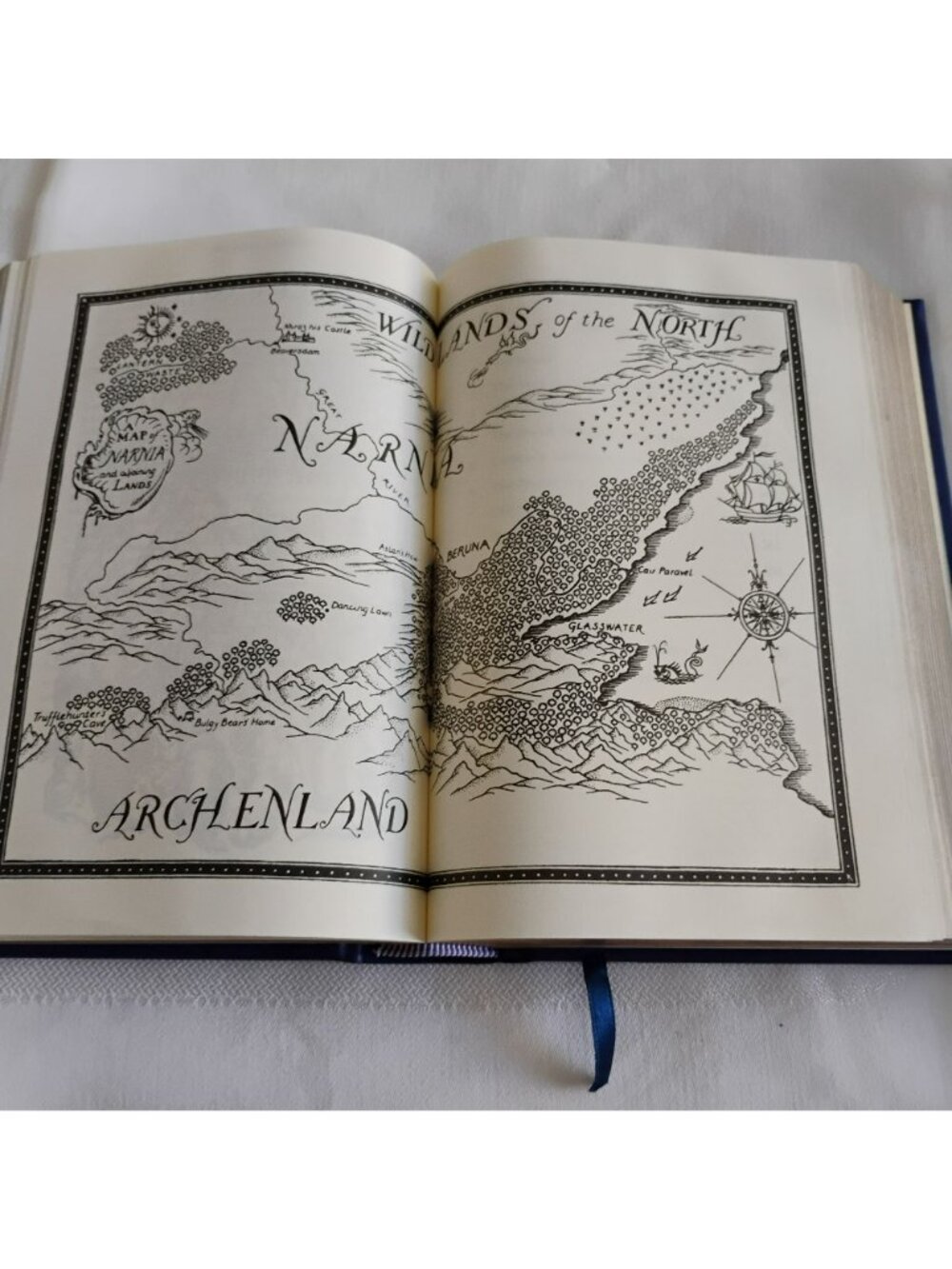 The Chronicles Of Narnia Barnes & Noble Leatherbound Omnibus C.S. Lewis 2010 - Picture 8 of 9